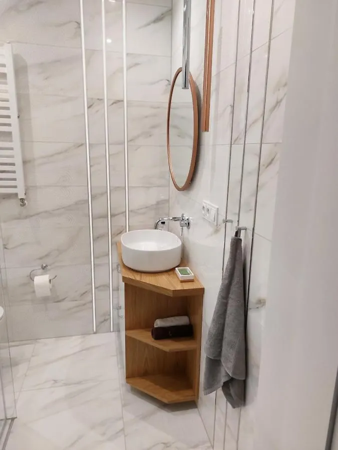 Appartement Pokoj Z Lazienka W Mieszkaniu Prywatnym à Varsovie